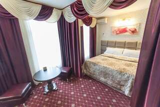 Гостиница Наутилус Пятигорск Улучшенный номер с кроватью размера «king-size»-3
